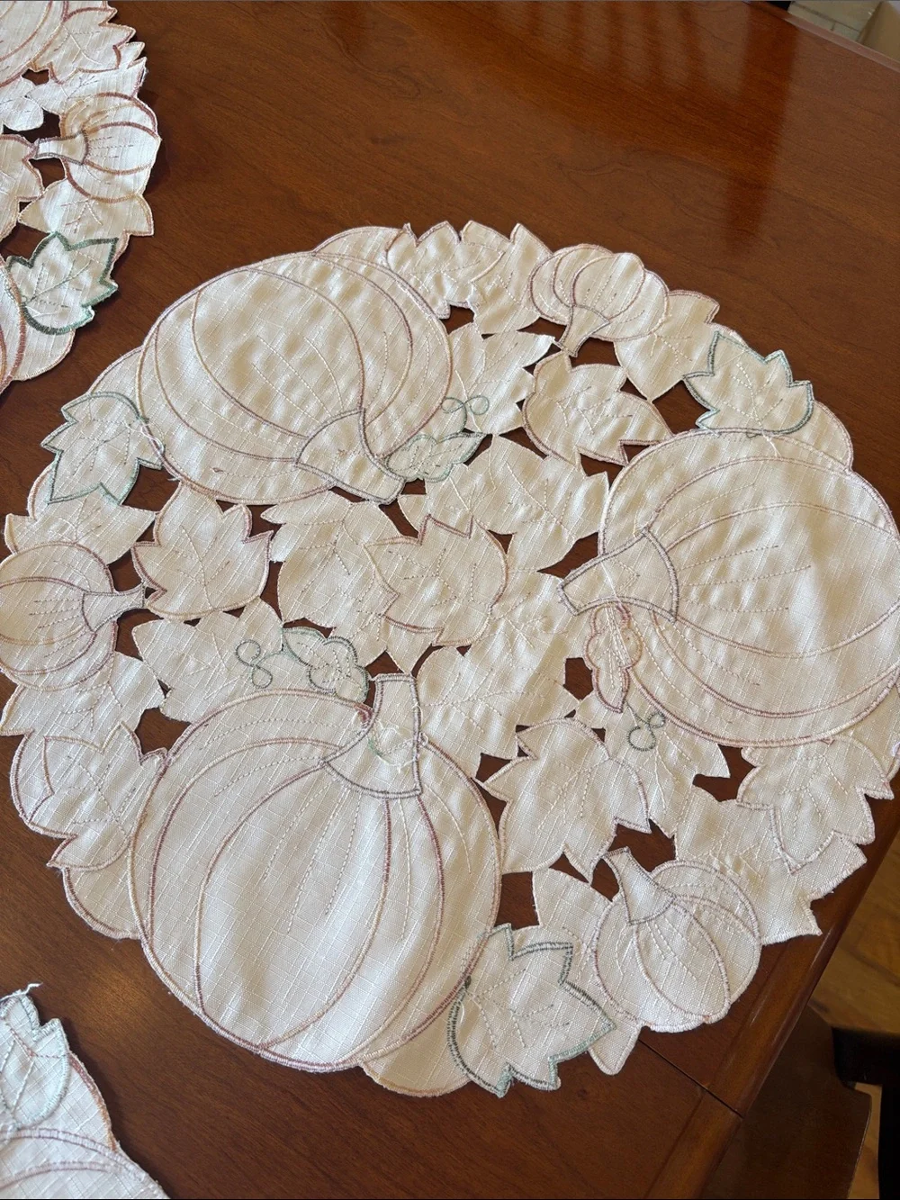 6 Round Placemats-Autumn Pumpkin Cutwork Placemat Set - Orange & Cream
